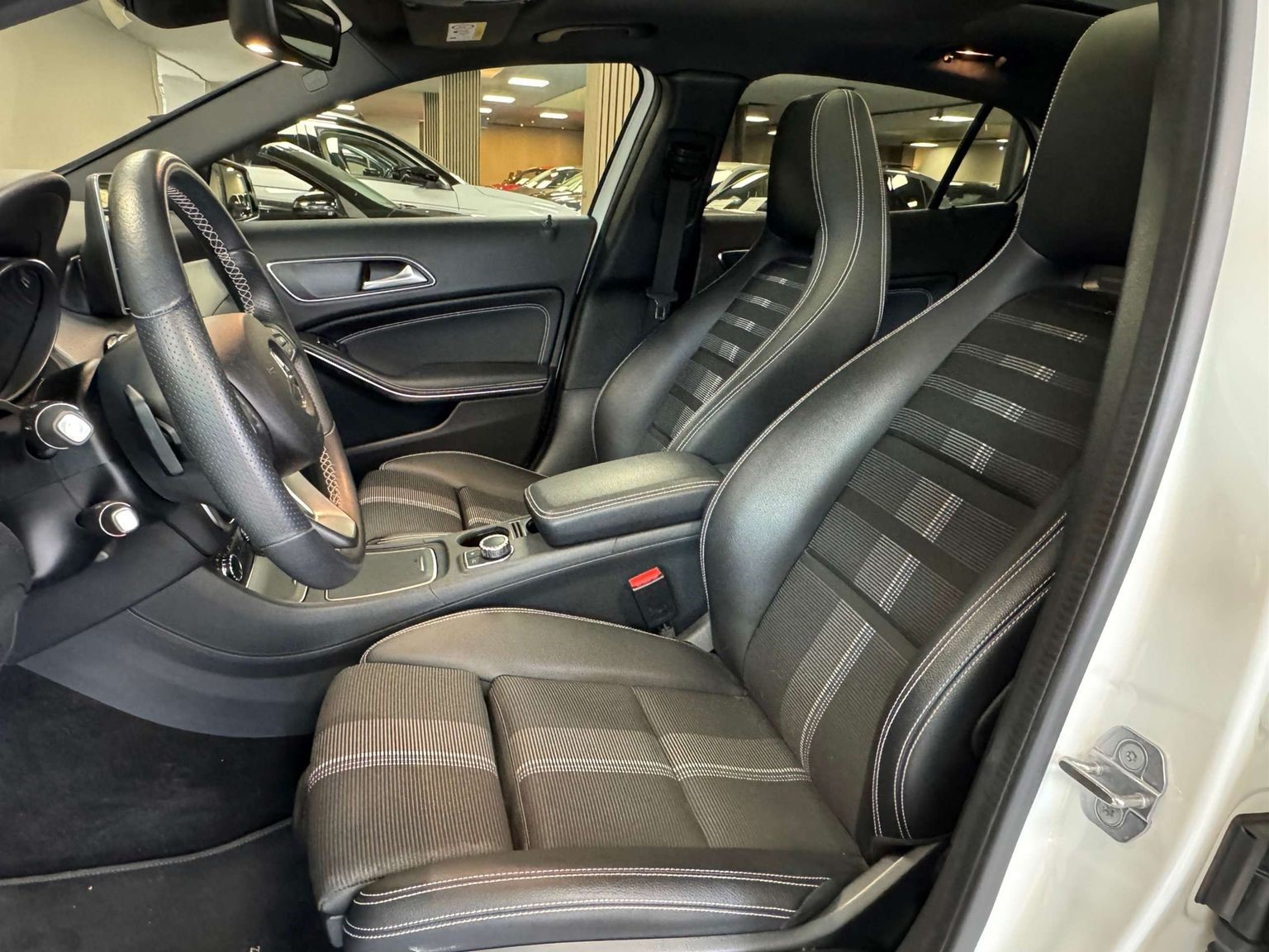 Mercedes-Benz GLA 180