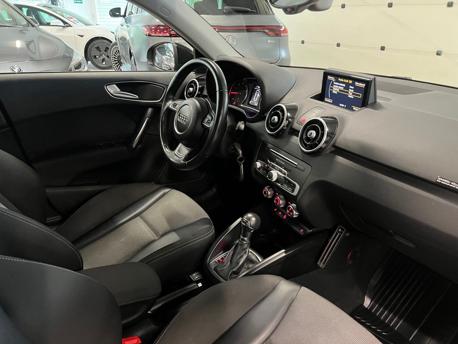 Audi A1 1.0 TFSI SPORTBACK S-TRONIC