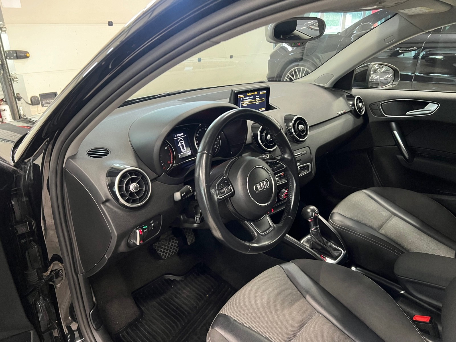 Audi A1 1.0 TFSI SPORTBACK S-TRONIC