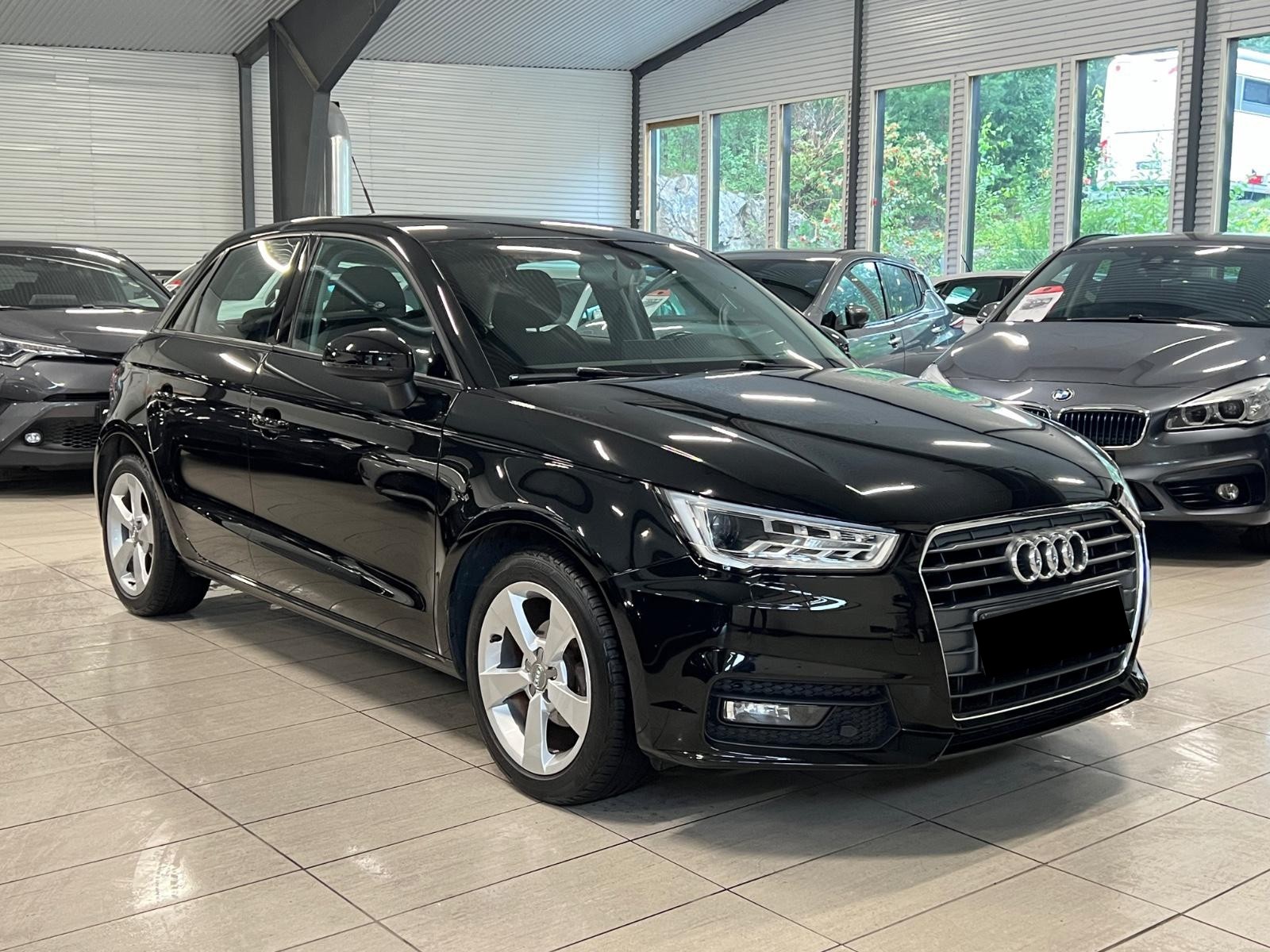 Audi A1 1.0 TFSI SPORTBACK S-TRONIC
