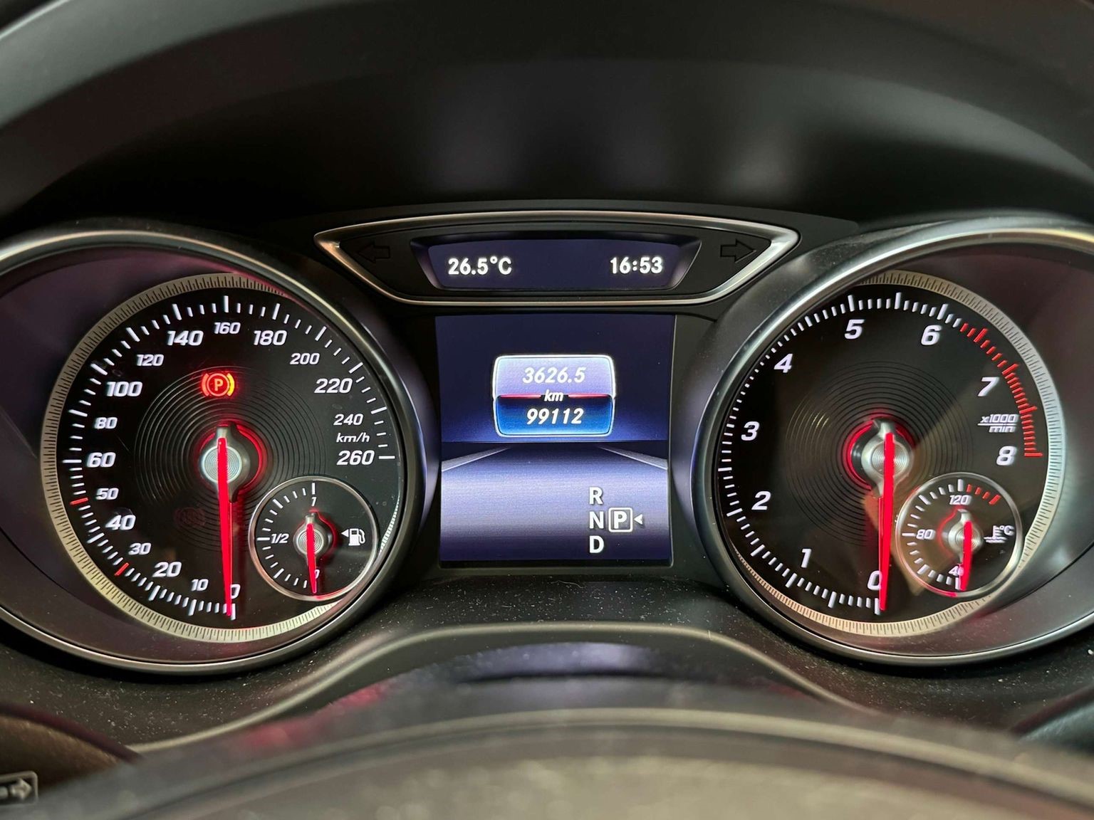 Mercedes-Benz GLA 180