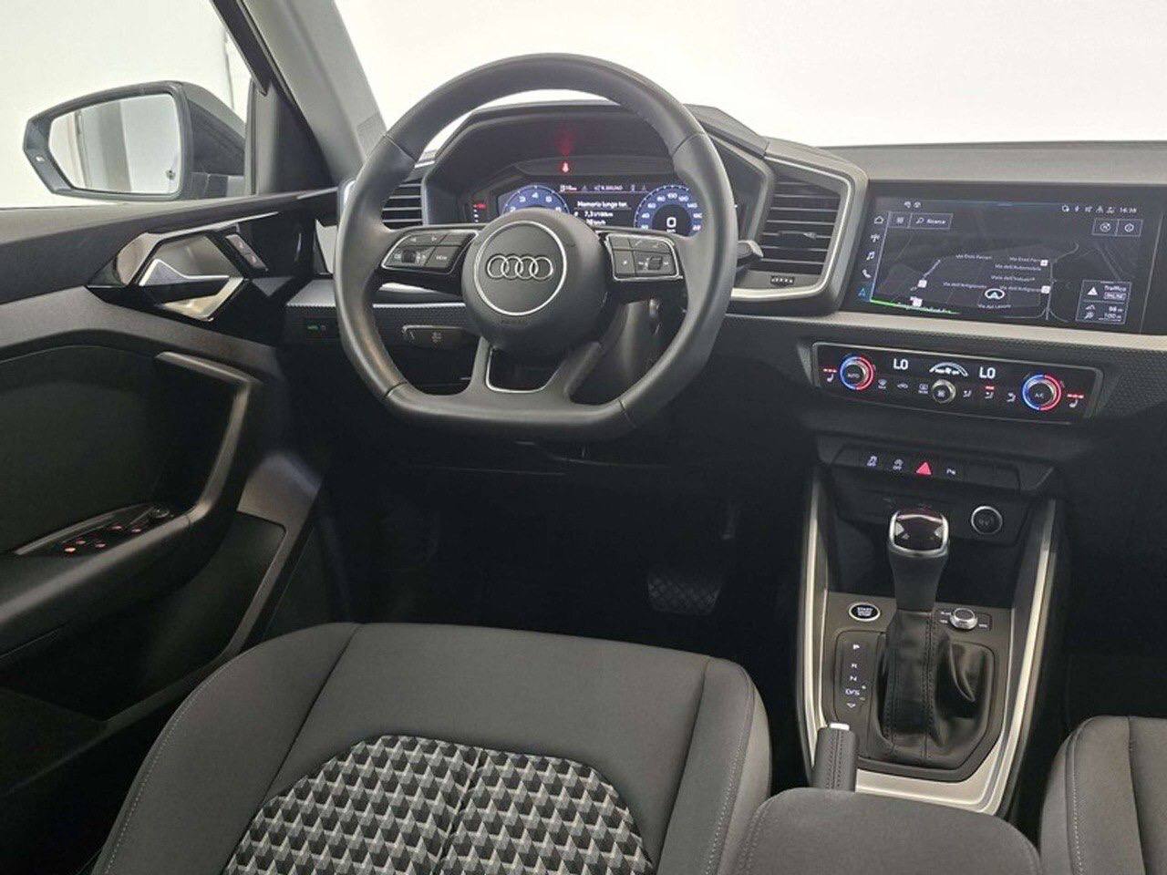 Audi A1 – 30 TFSI S tronic Allstreet