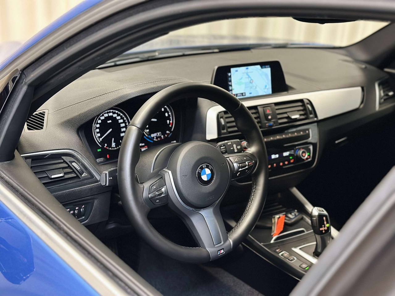 BMW Série 1 – 118i