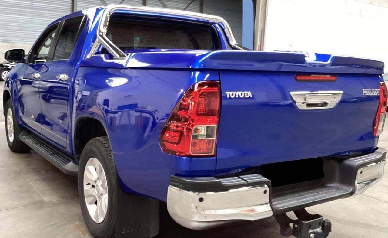 Toyota Hilux D 2.4 4D