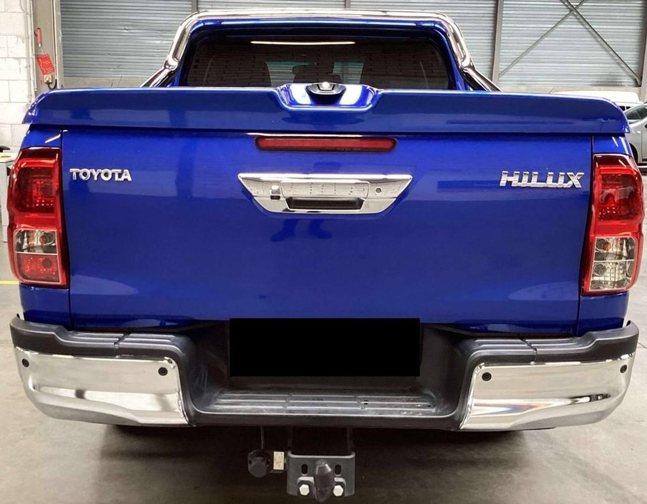 Toyota Hilux D 2.4 4D