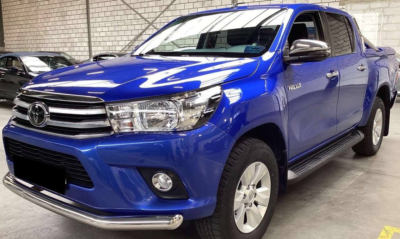 Toyota Hilux D 2.4 4D