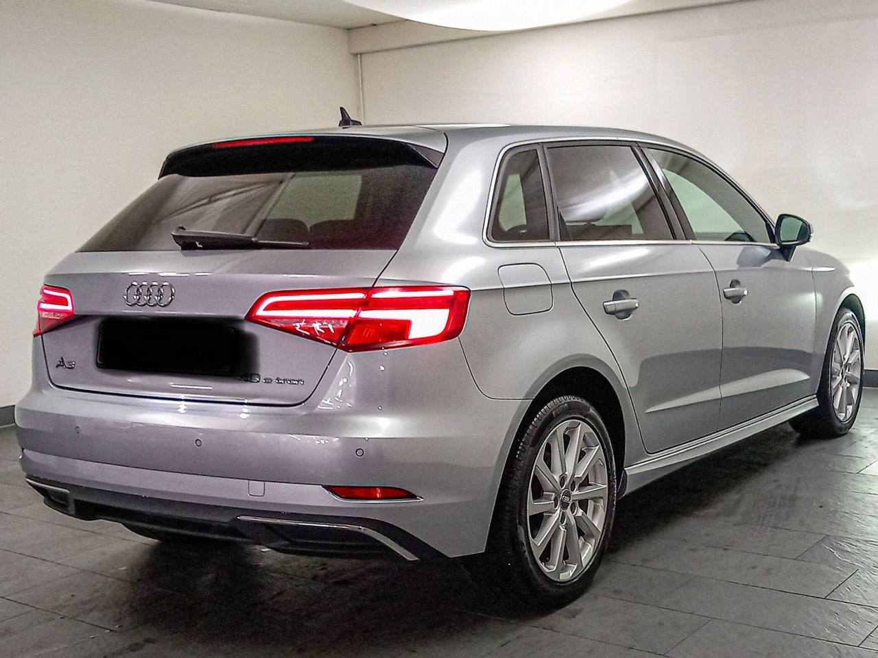 Audi A3 40 e-tron Sportback Business