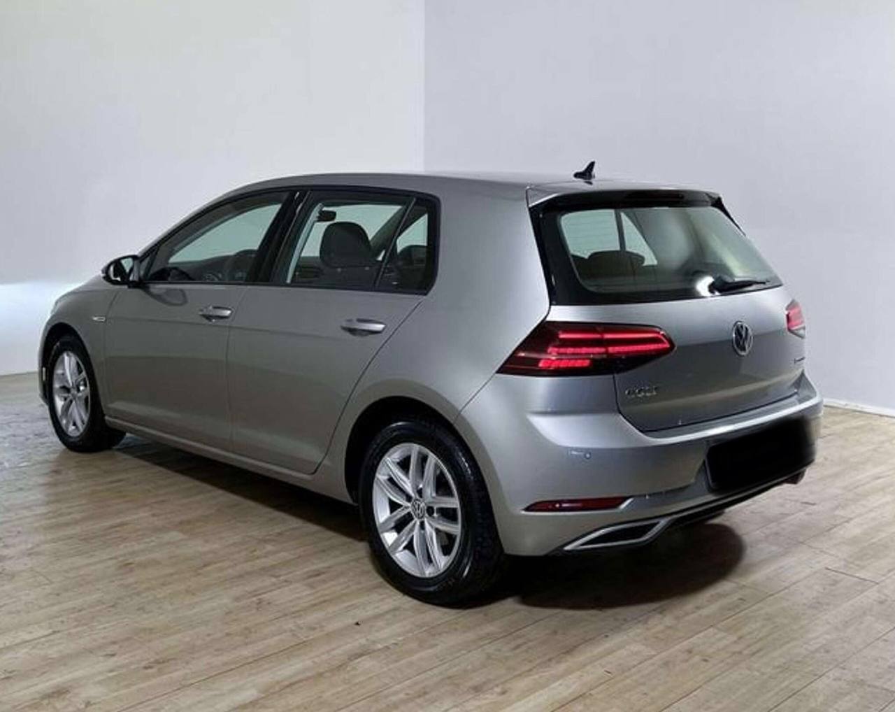 Volkswagen Golf 1.5 TGI DSG