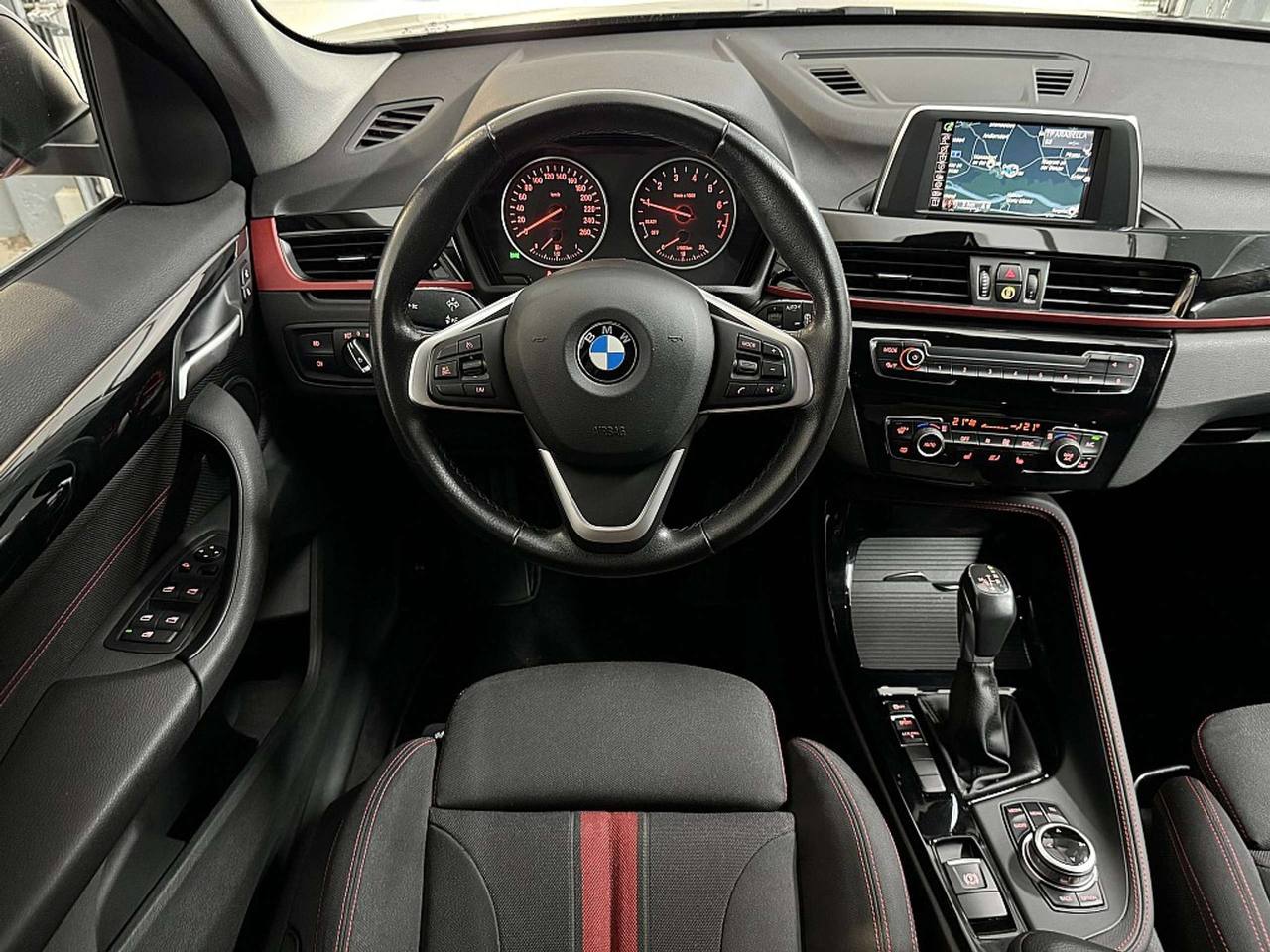 BMW X1 sDrive18i Sport Line