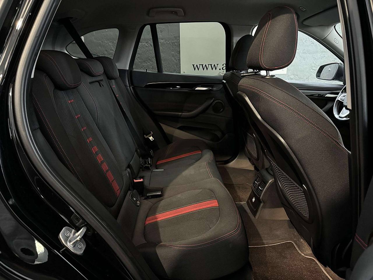 BMW X1 sDrive18i Sport Line