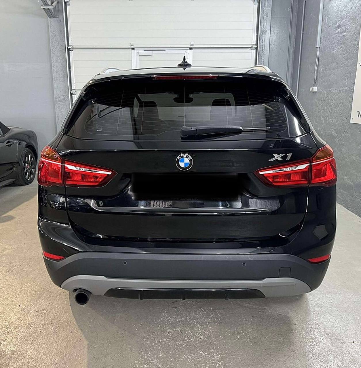 BMW X1 sDrive18i Sport Line