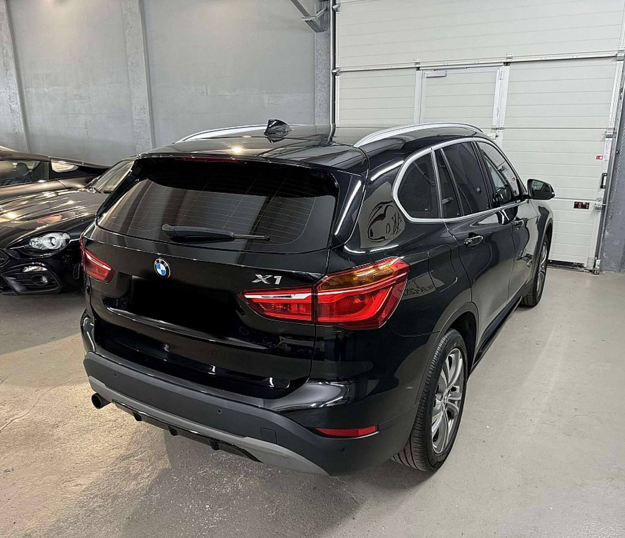 BMW X1 sDrive18i Sport Line