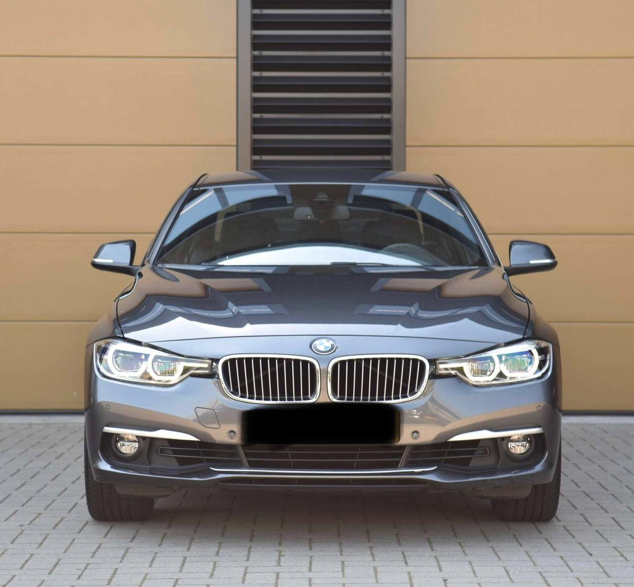 BMW Série 3 – 320i Luxury Line