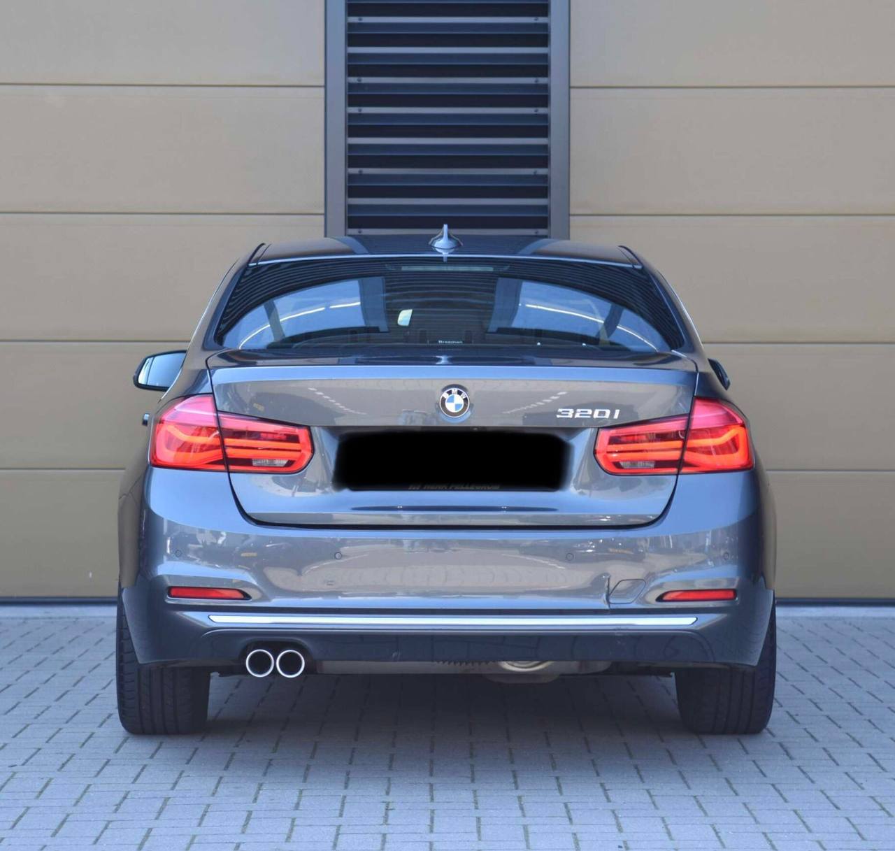 BMW Série 3 – 320i Luxury Line