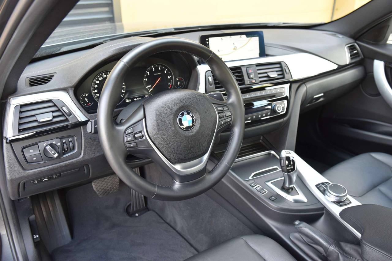BMW Série 3 – 320i Luxury Line