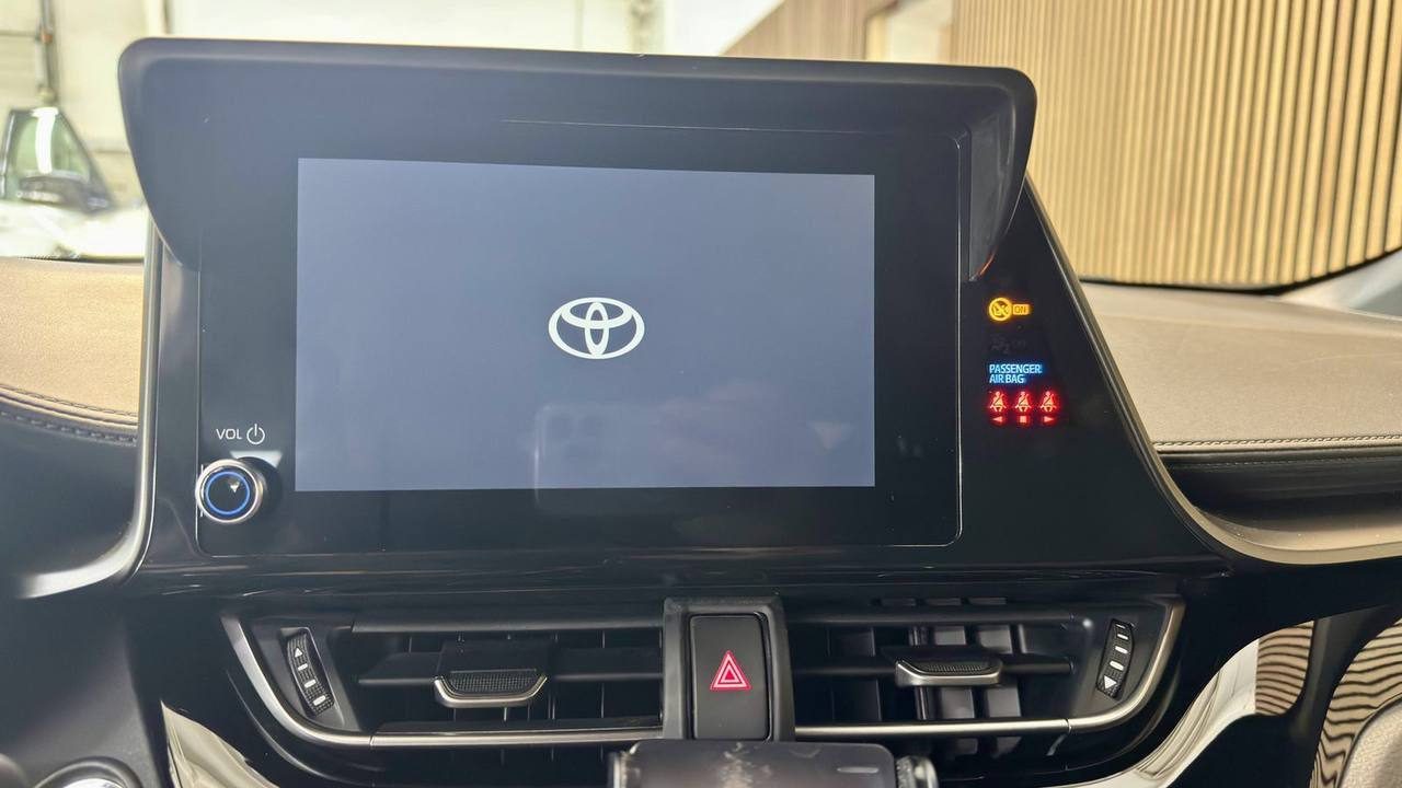 Toyota C-HR Hybrid
