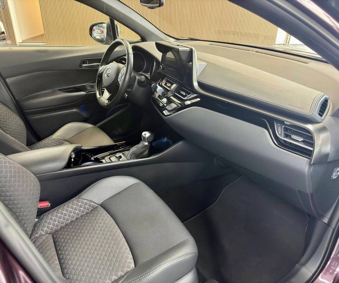 Toyota C-HR Hybrid