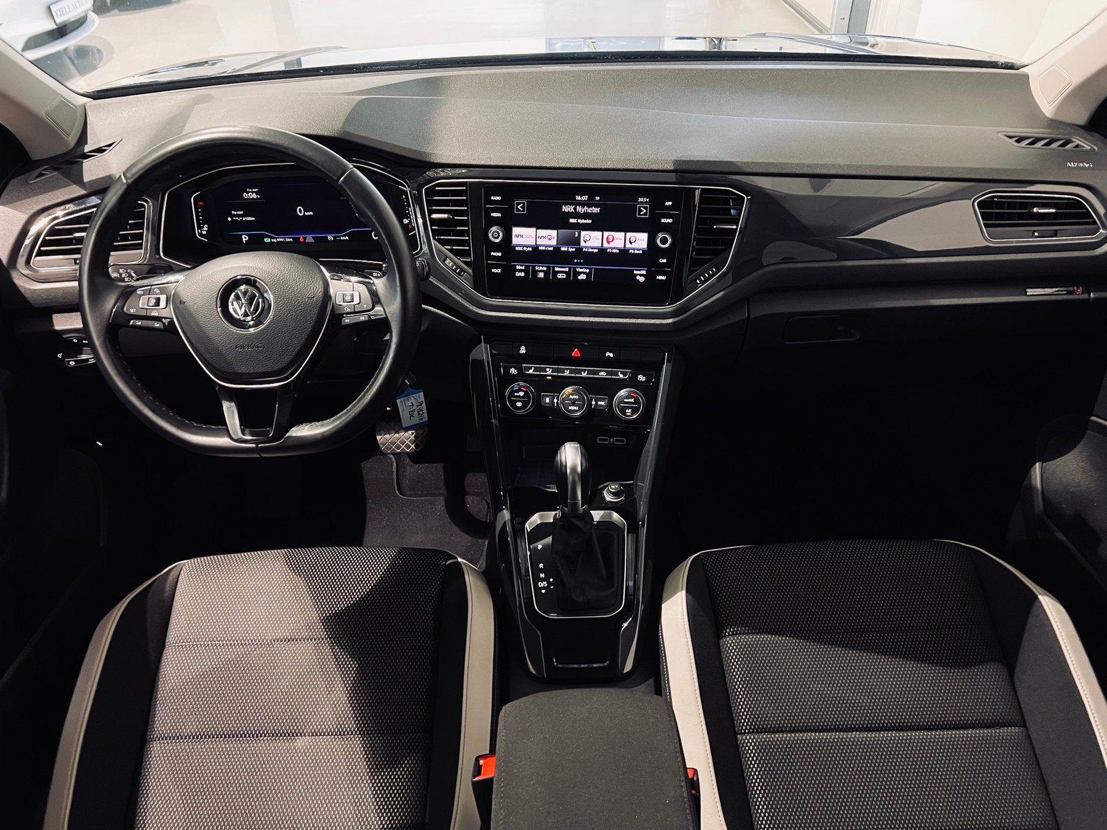Volkswagen T-Roc 1.5 TSI Sport