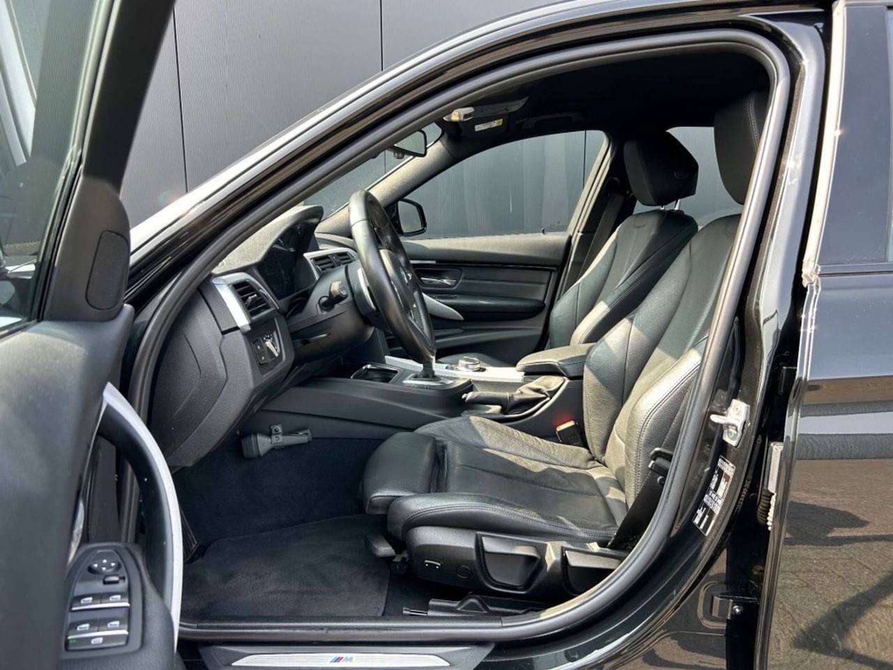 BMW Série 3 – 320i