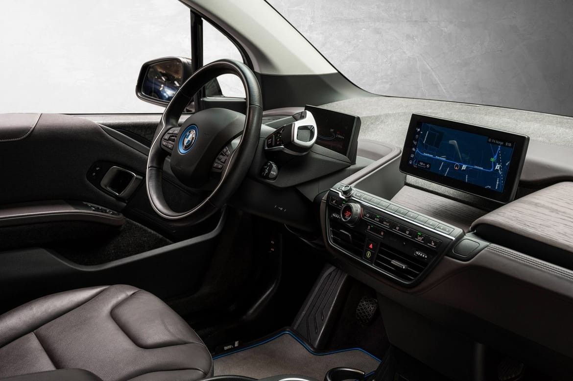 BMW i3 -120Ah Entièrement Chargé HarmanKardon, Caméra arrière, Navi