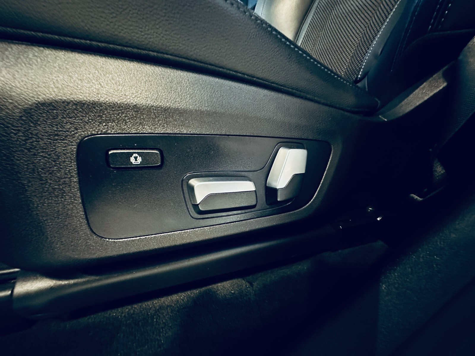 BMW X3 xDrive30e/eDrive/292HK/M-SPORT/PEAU/ CROCHET SANS CLÉ/++++