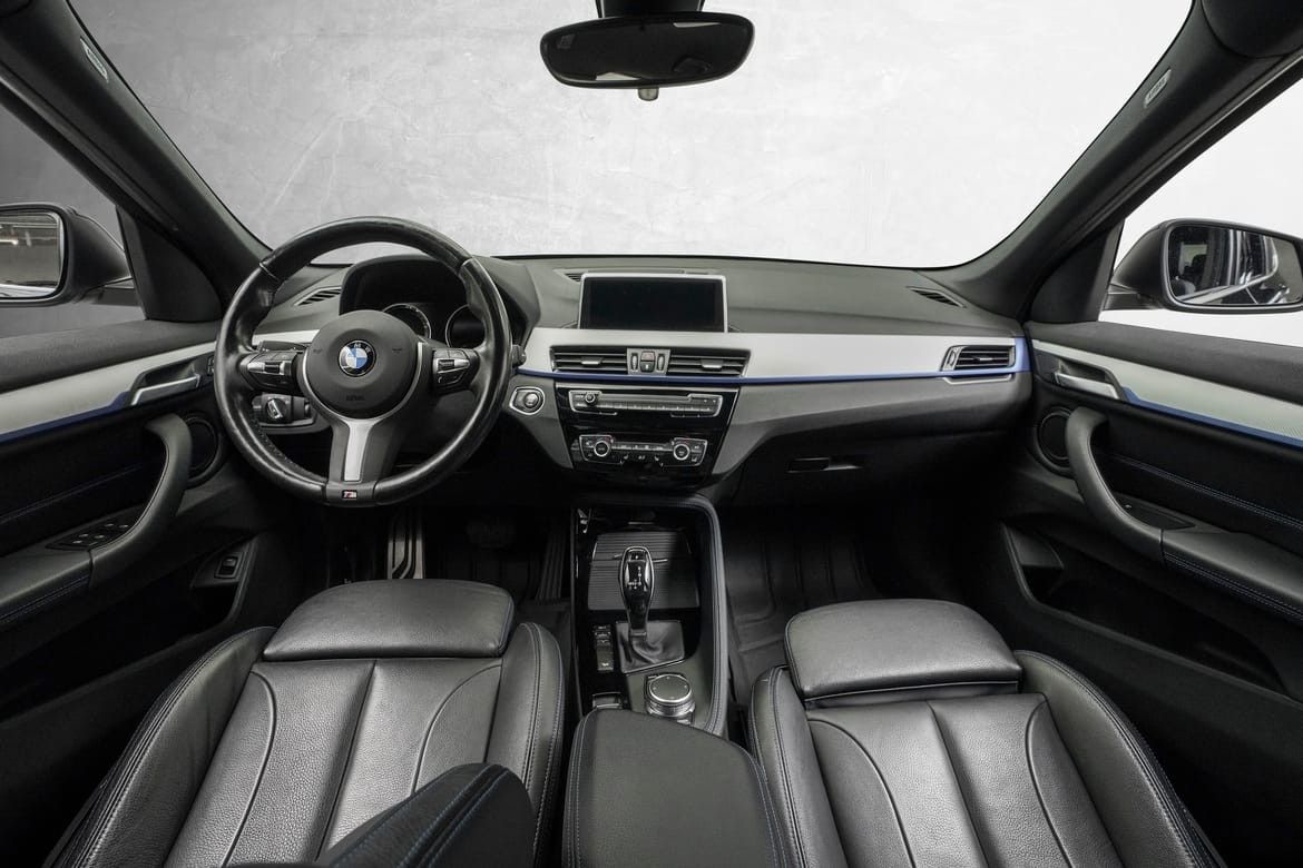 BMW X1 xDrive20d M-sports/HUD/NaviPlus/H.attach/HiFi
