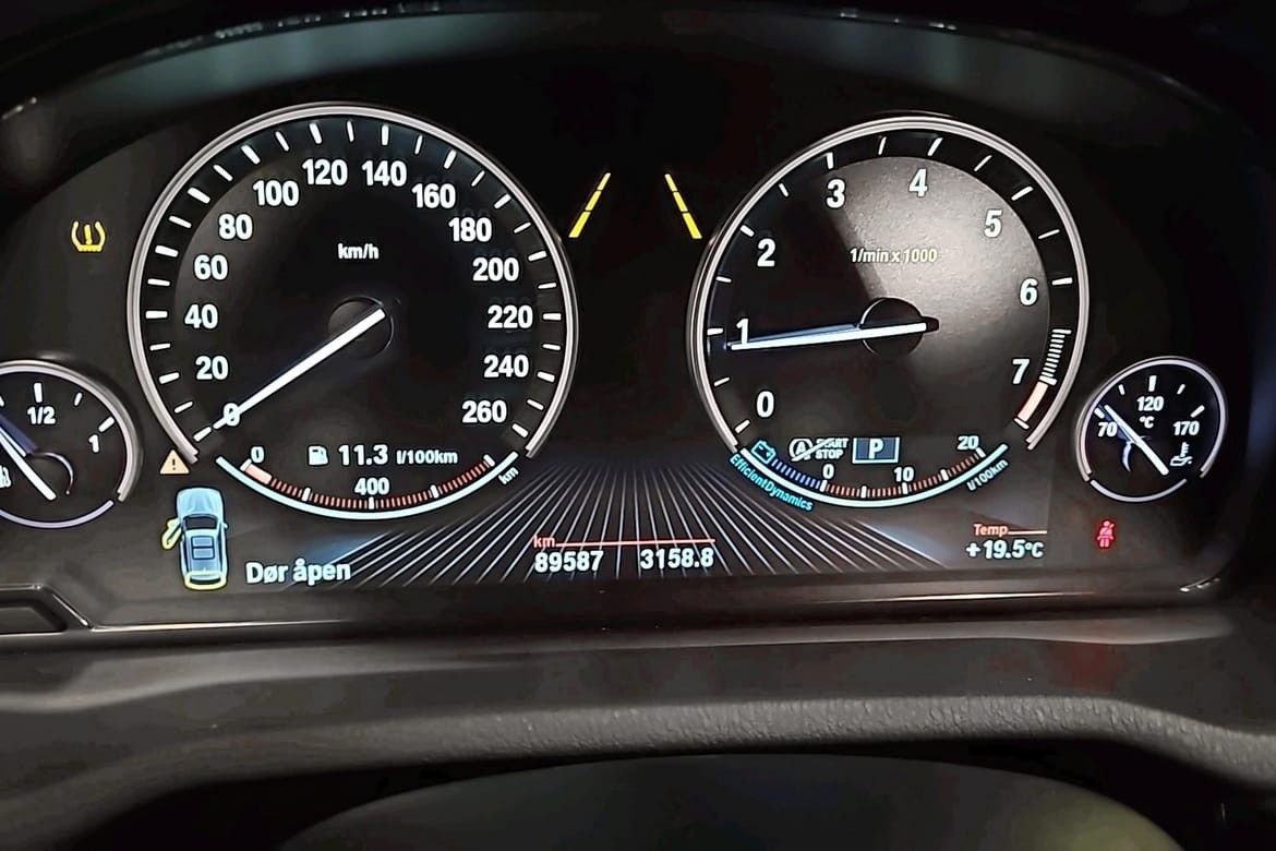 BMW X3 – 2.0i, Aut, Crochet, Navi, Sièges sport, R.Camera