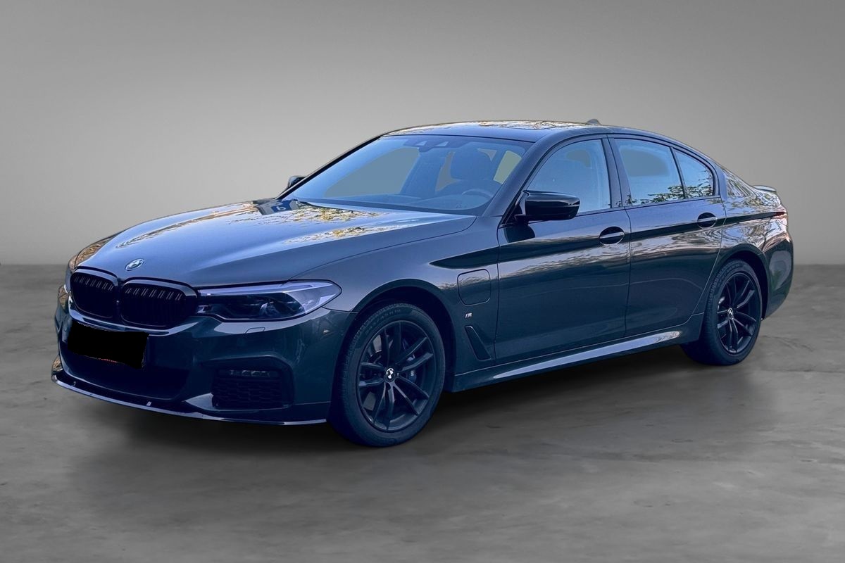 BMW Série 5 -530e xDrive iPerformance/M-sports/HarmanKardon/Pano