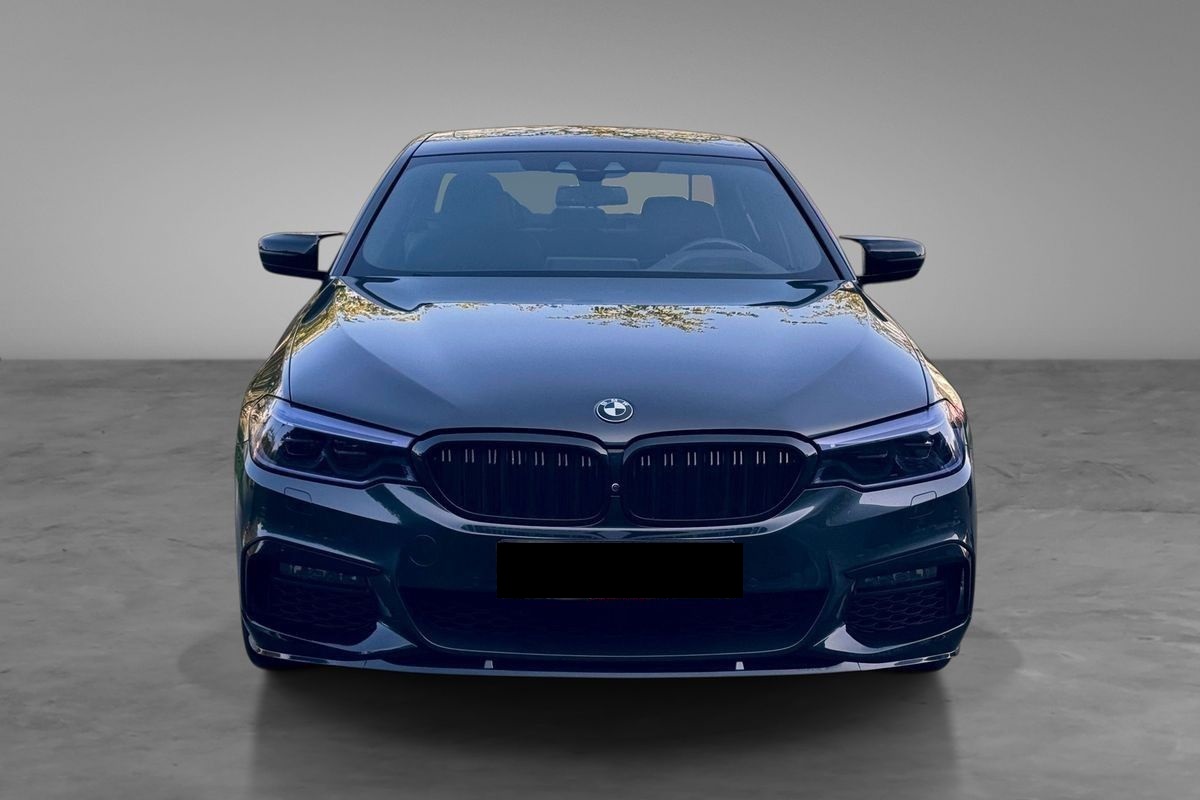 BMW Série 5 -530e xDrive iPerformance/M-sports/HarmanKardon/Pano