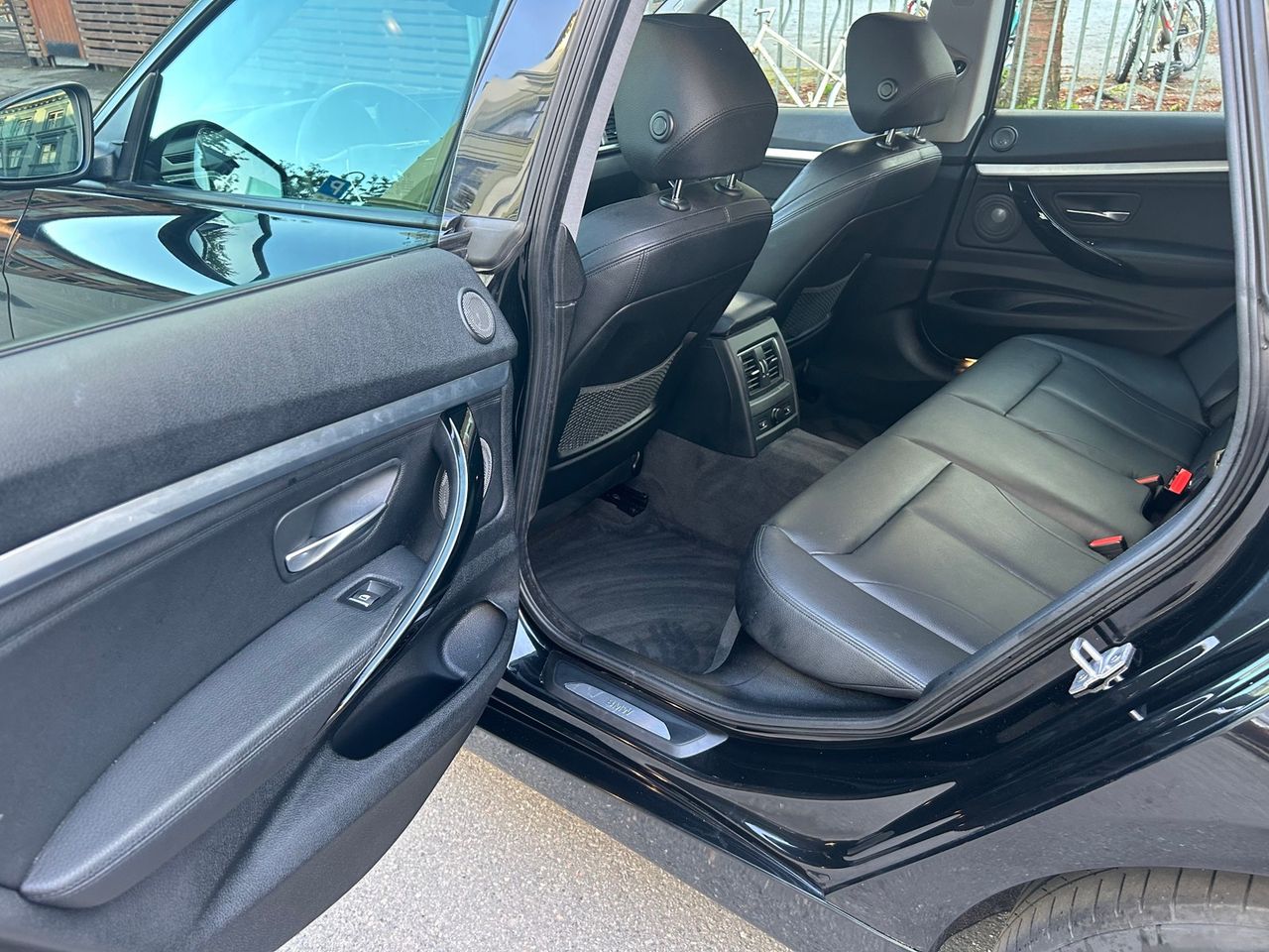 BMW Série 3 GT -320d xDrive 190hp 100 Edition automatique