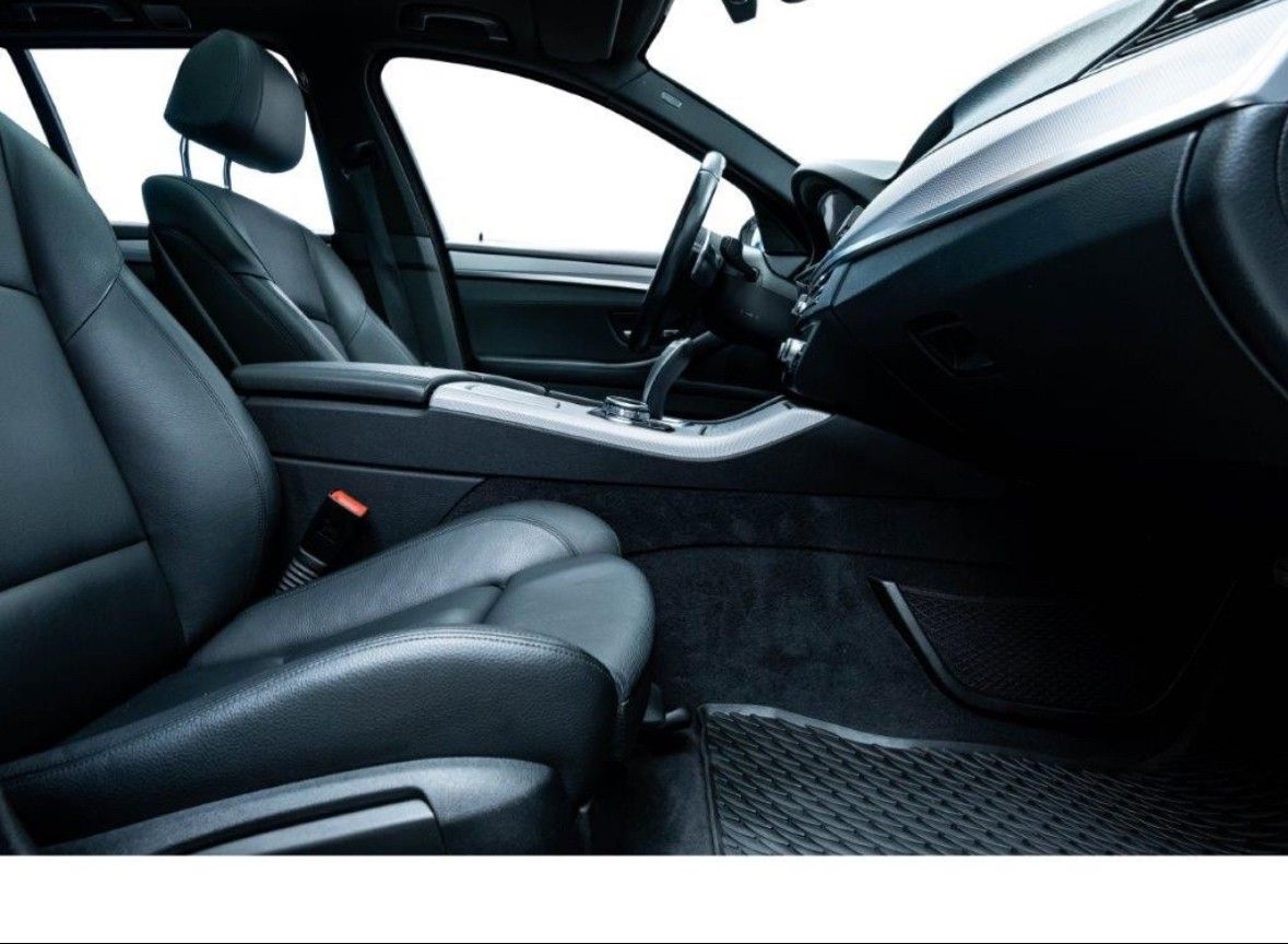 BMW Série 5- 520D XDRIVE M