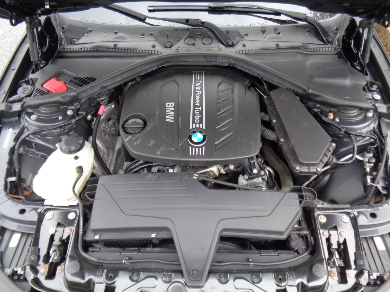 BMW Série 3 -316D 2.0 116 HP SPORT XENON CRUISE DAB+ EU-OK JUIN 2026