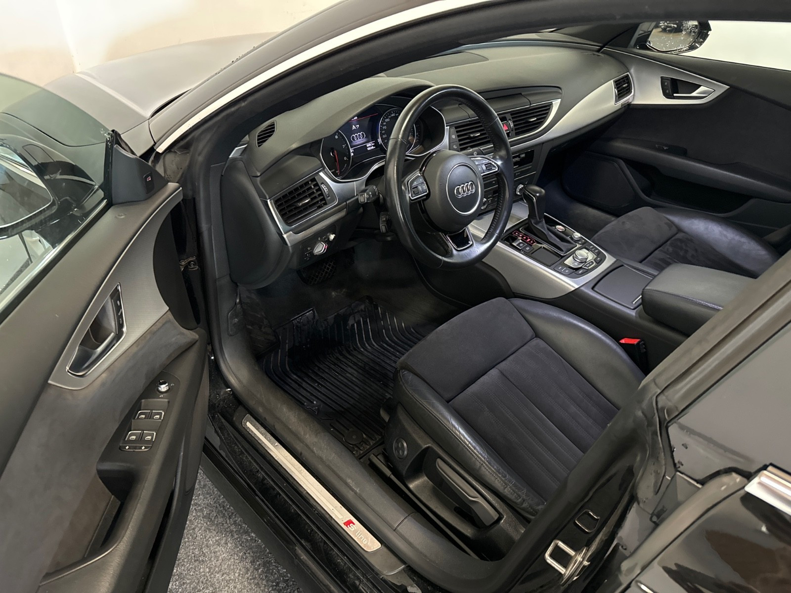 Audi A7 Sportback S-Line 1.8i 190ch EU26 ++