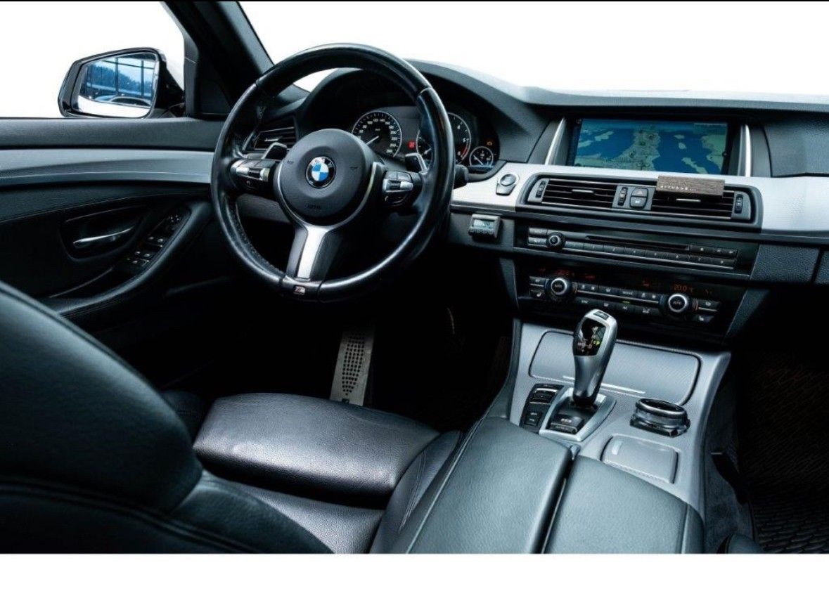 BMW Série 5- 520D XDRIVE M