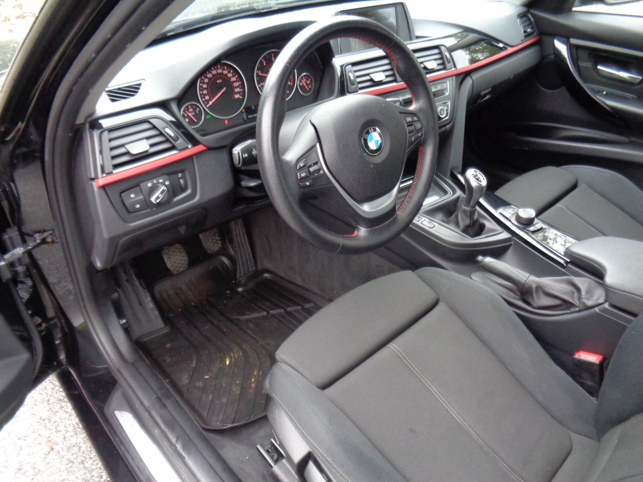 BMW Série 3 -316D 2.0 116 HP SPORT XENON CRUISE DAB+ EU-OK JUIN 2026