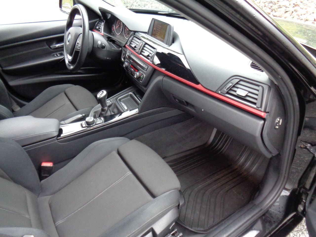 BMW Série 3 -316D 2.0 116 HP SPORT XENON CRUISE DAB+ EU-OK JUIN 2026