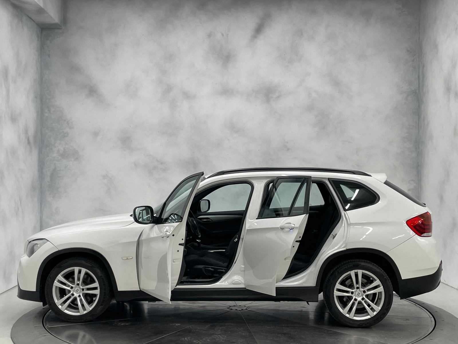 BMW X1 -2,0D 136HP EU OK 04.2024 /HANGBANG/DAB+/CLIMAT/XÉNON