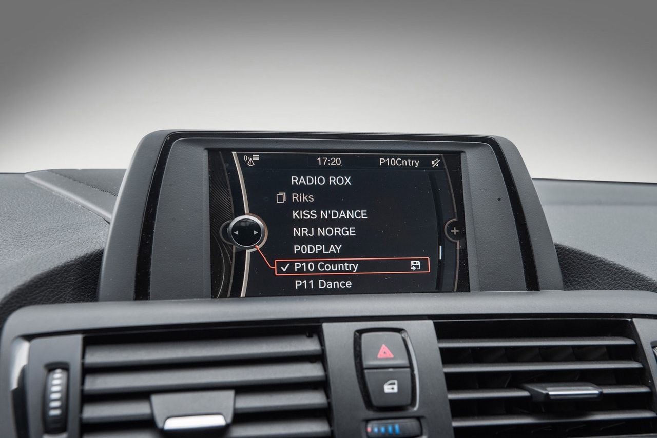 BMW Série 1 -118D Aut M – Sport Shadowline S. Understell Croisière Harman
