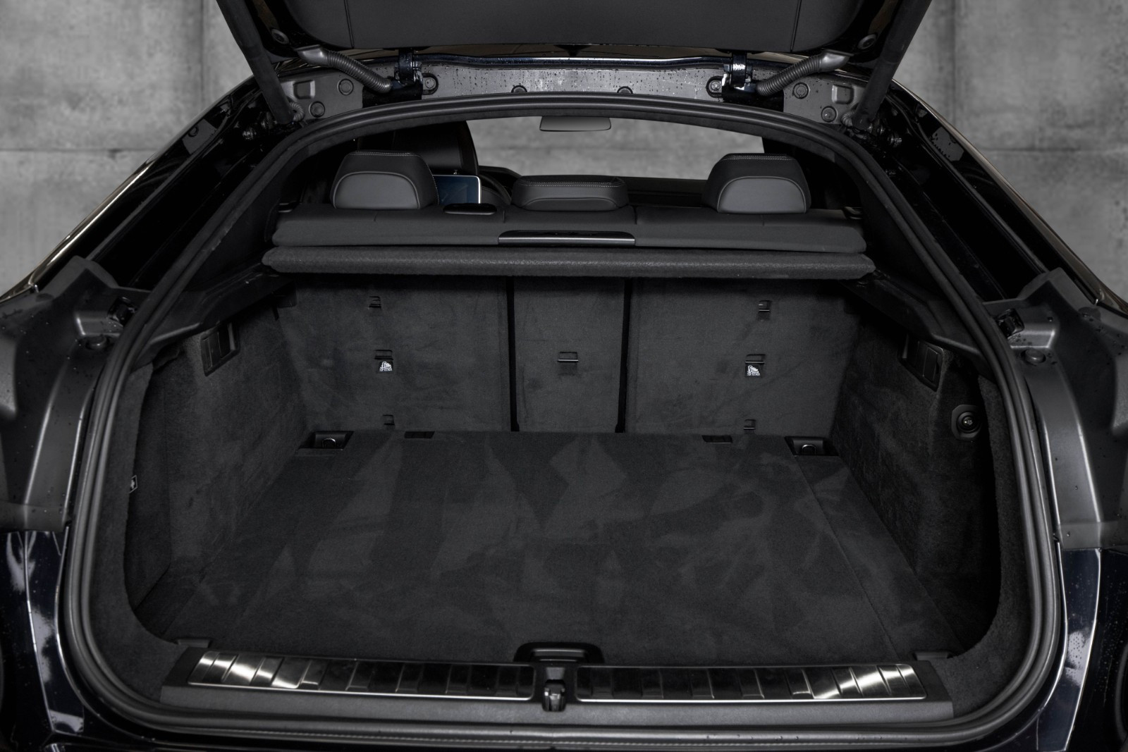 BMW X6 M50i V8 530HK /Français/Bowers & Wilkins/Webasto/Massage/Bouches