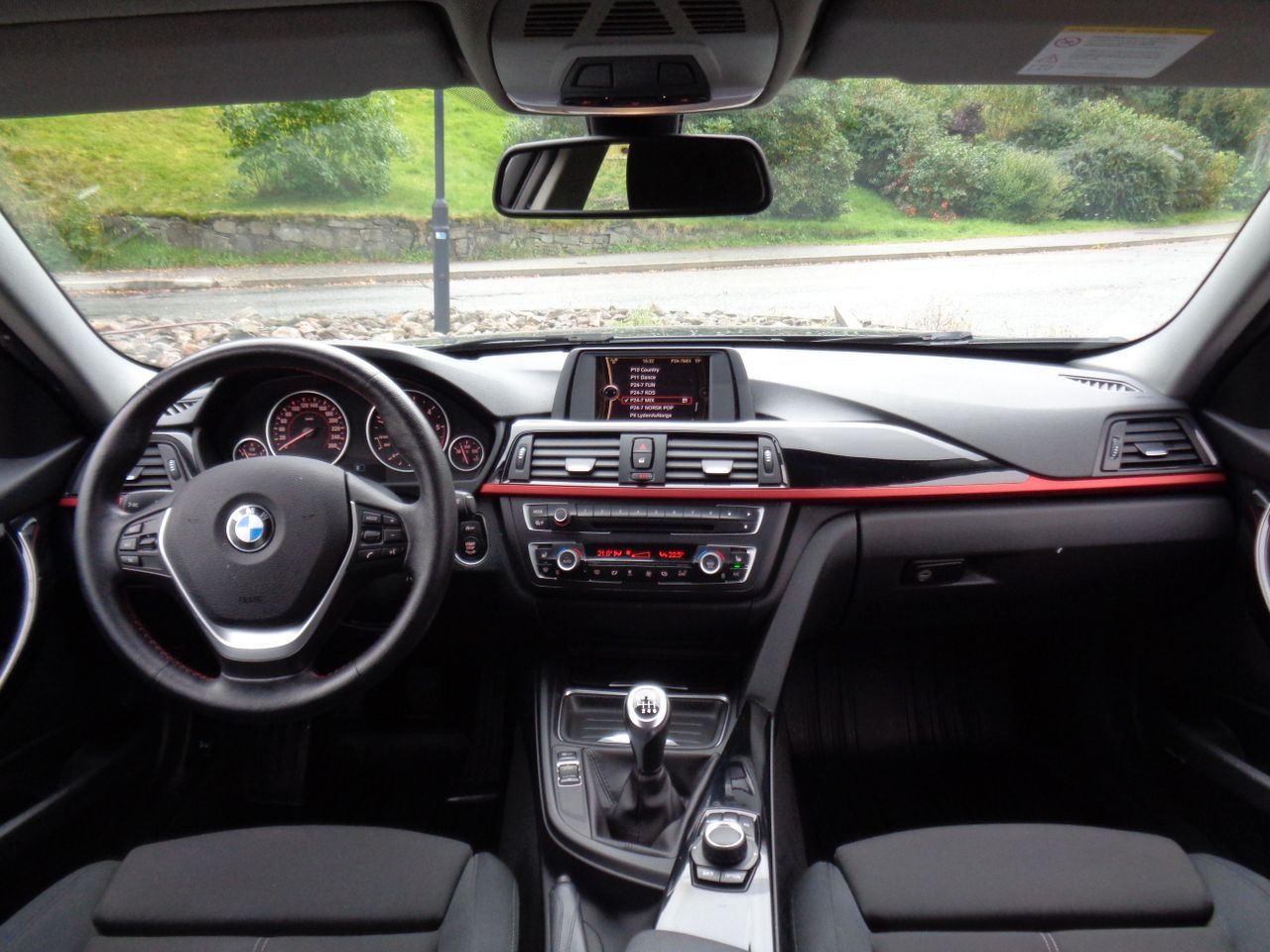 BMW Série 3 -316D 2.0 116 HP SPORT XENON CRUISE DAB+ EU-OK JUIN 2026