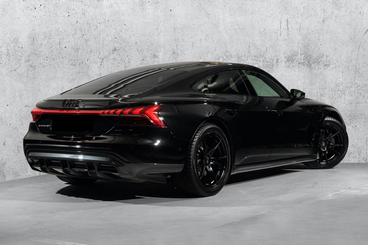 Audi e-tron GT PRO MASSAGE LASER B&O PANO 4 ROUES DIRECTIONS SPORTSOUND