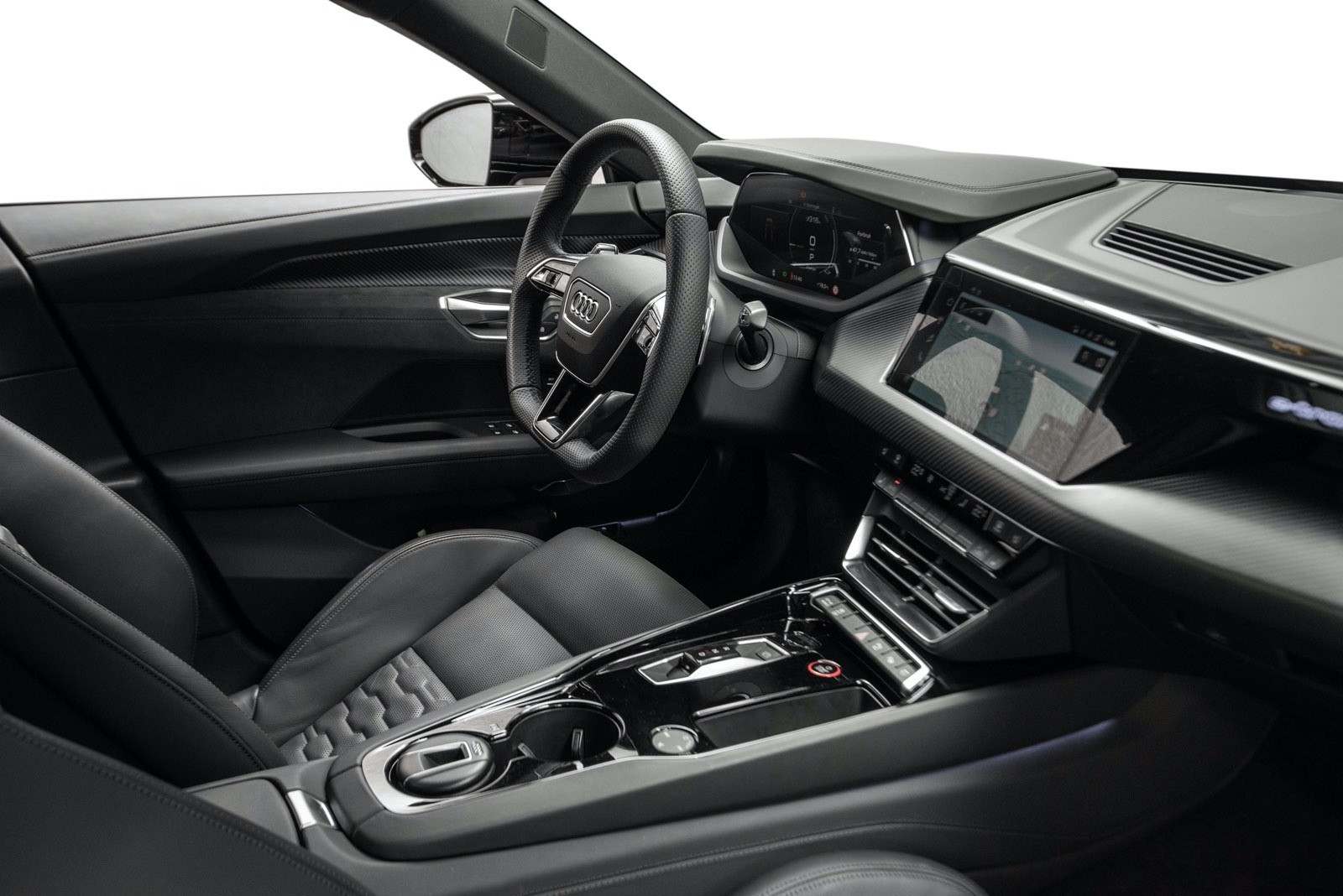 Audi e-tron GT PRO MASSAGE LASER B&O PANO 4 ROUES DIRECTIONS SPORTSOUND