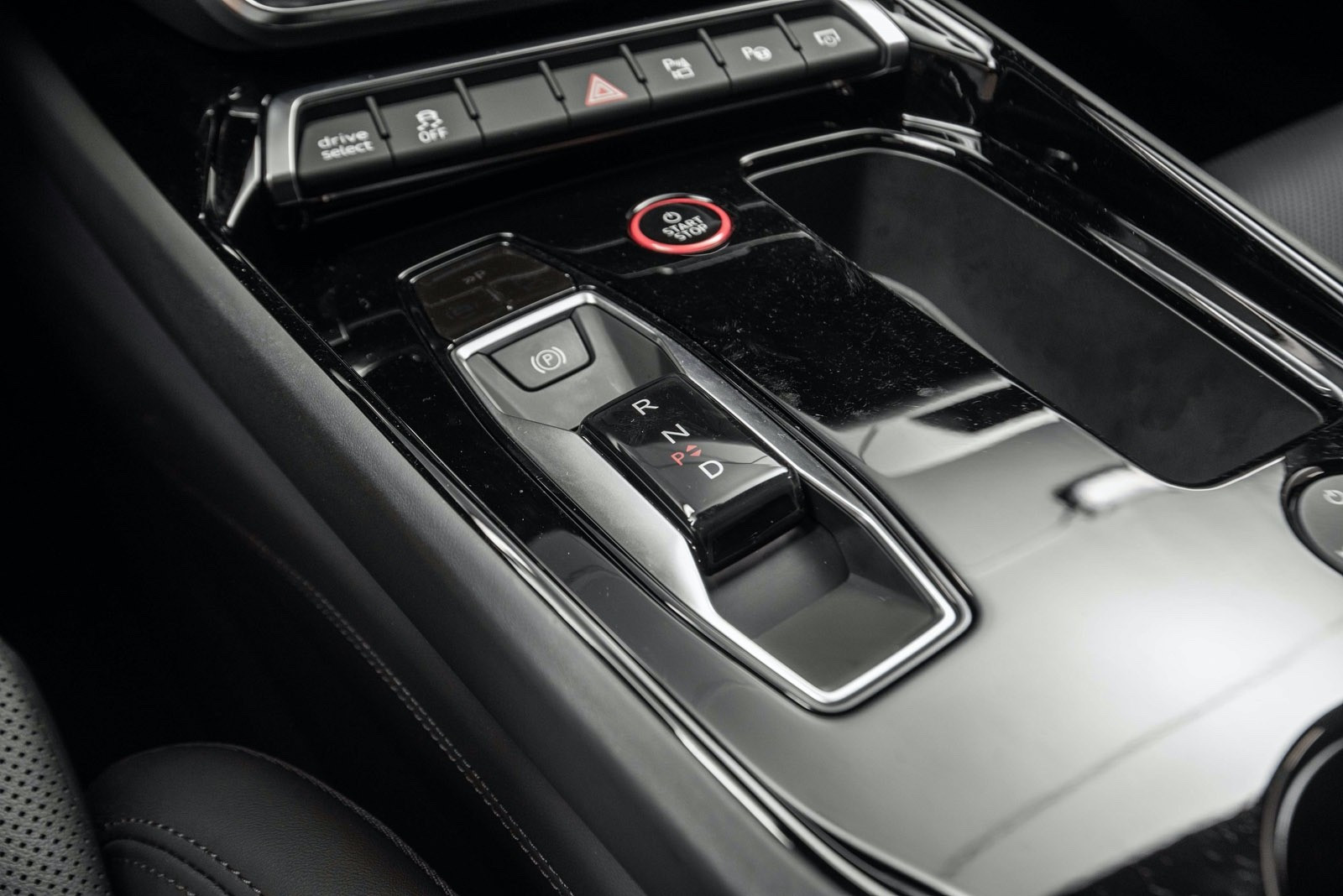 Audi e-tron GT PRO MASSAGE LASER B&O PANO 4 ROUES DIRECTIONS SPORTSOUND
