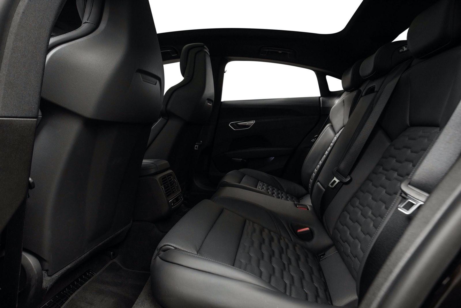 Audi e-tron GT PRO MASSAGE LASER B&O PANO 4 ROUES DIRECTIONS SPORTSOUND