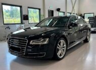 Audi A8 3.0 TDI V6 Quattro/ 262 ch
