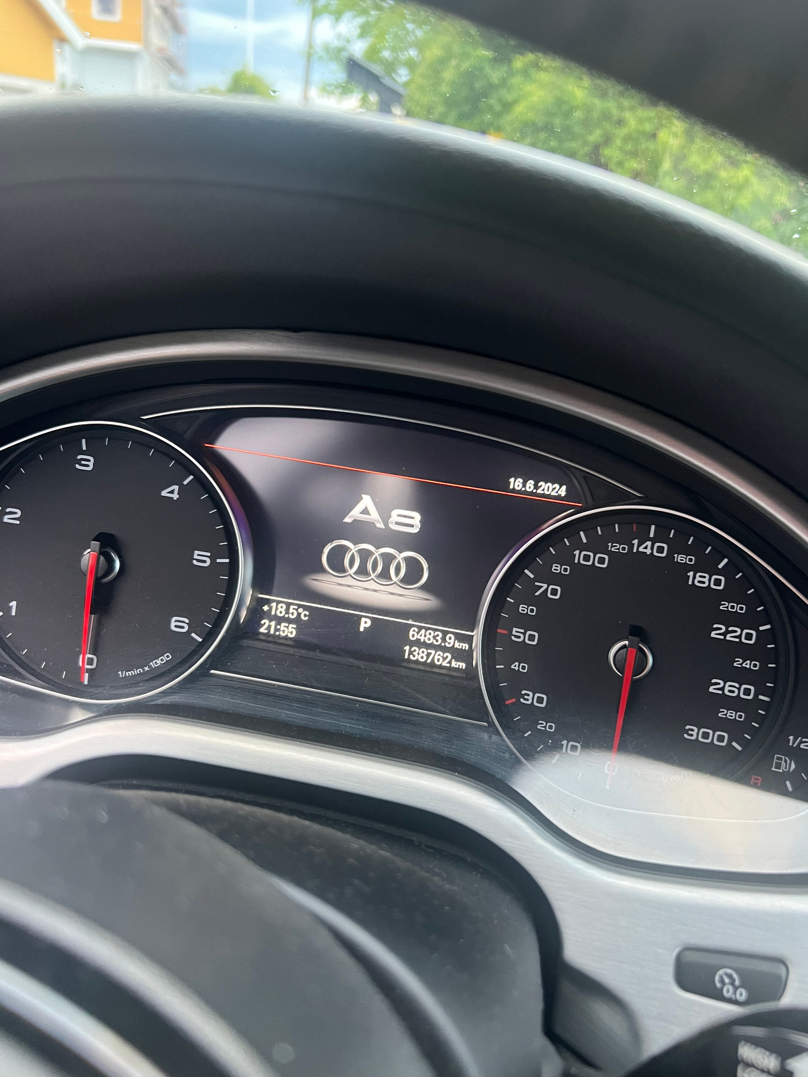 Audi A8 3.0 TDI V6 Quattro/ 262 ch