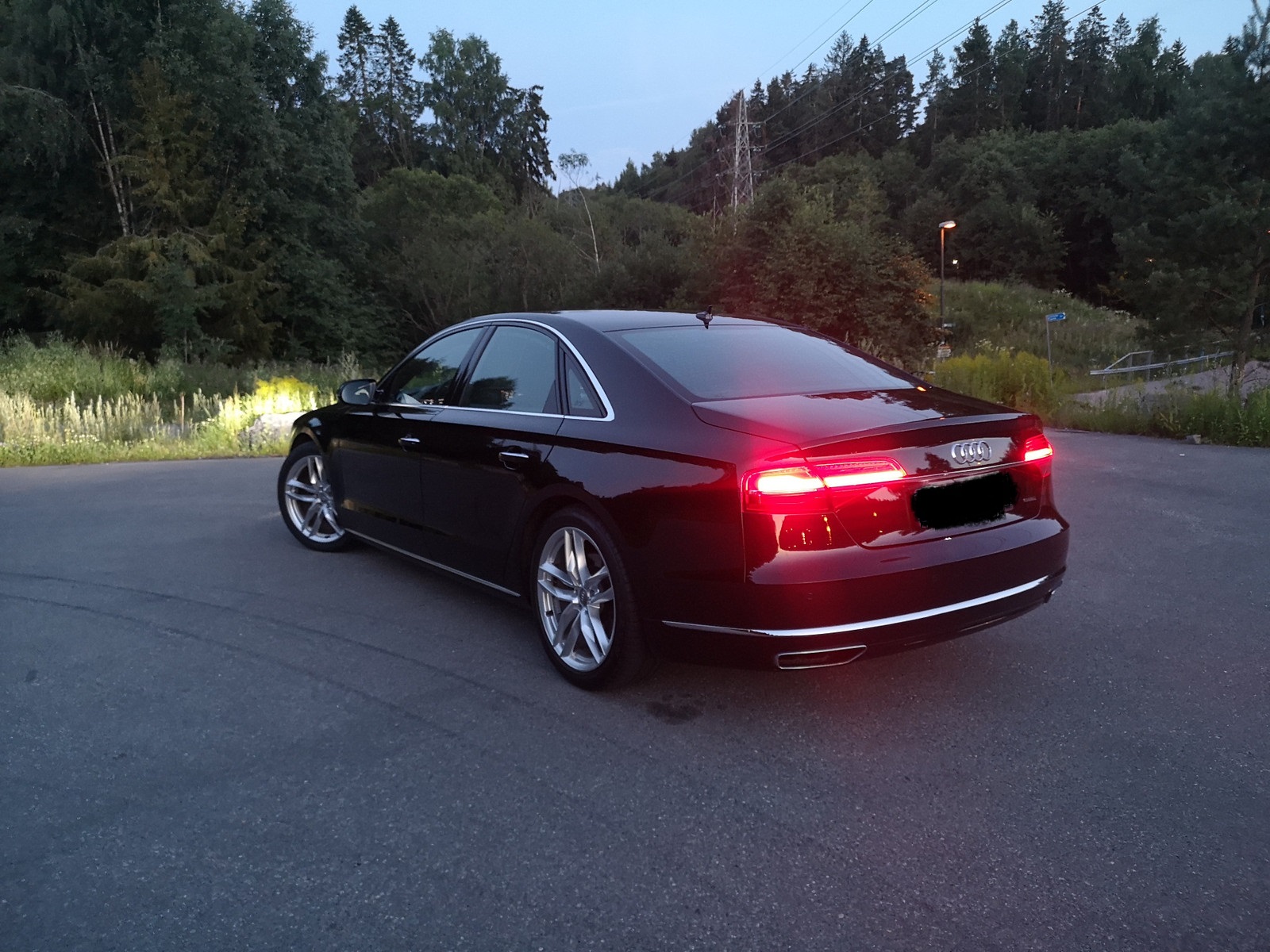 Audi A8 3.0 TDI V6 Quattro/ 262 ch