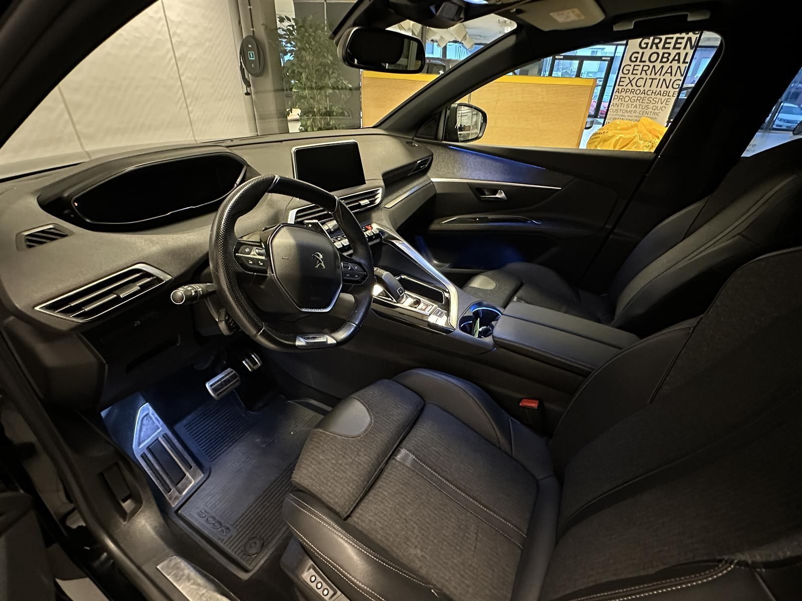 Peugeot 5008 1.2 PURE TECH ACTIVE/GT-LINE