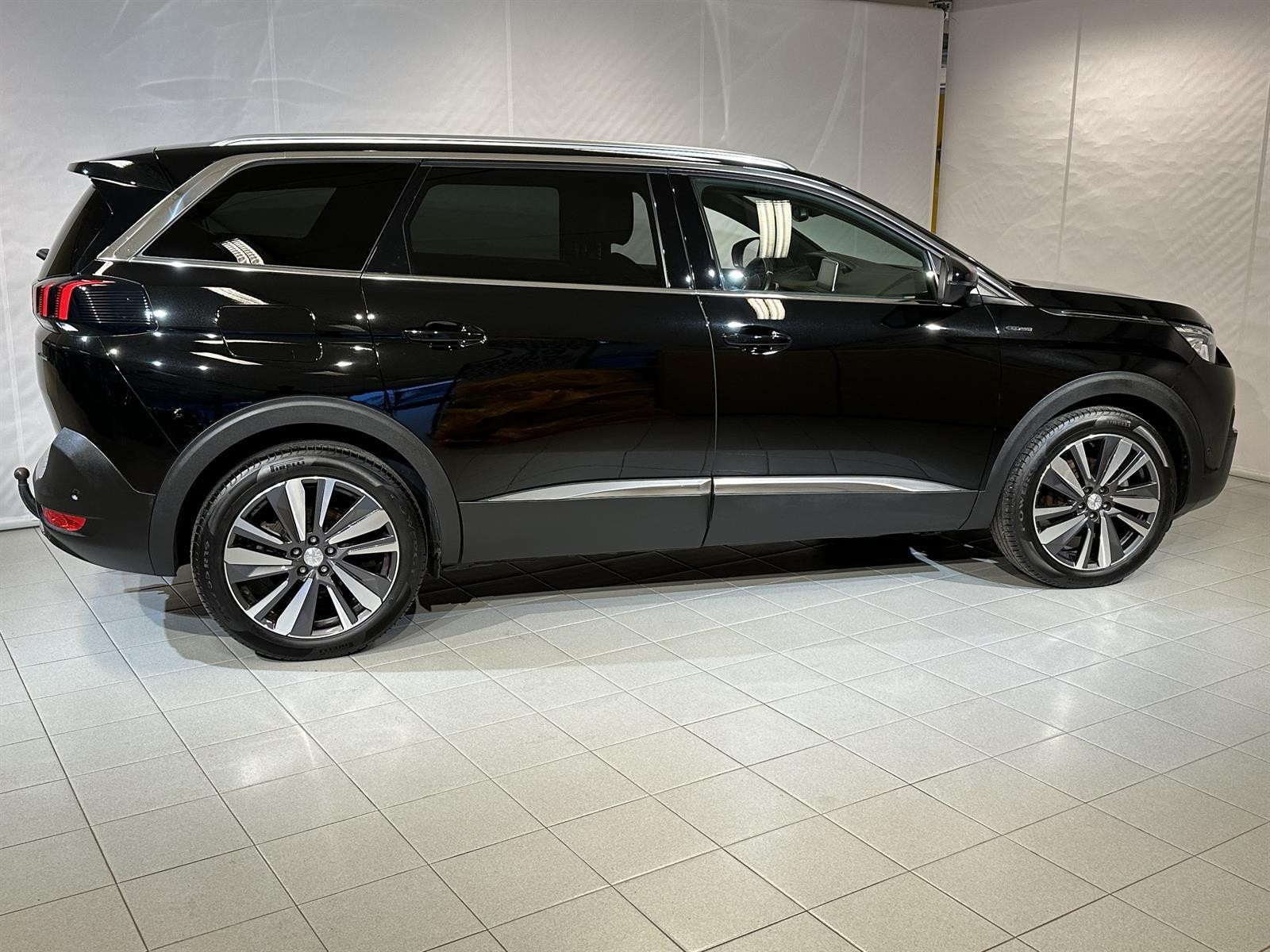 Peugeot 5008 1.2 PURE TECH ACTIVE/GT-LINE