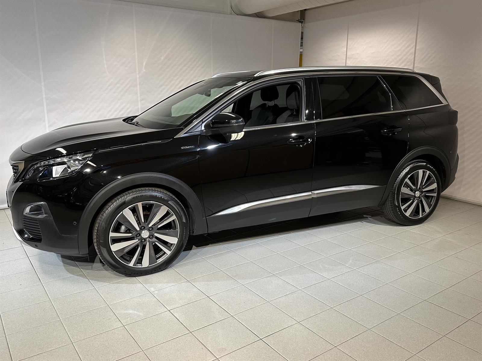 Peugeot 5008 1.2 PURE TECH ACTIVE/GT-LINE